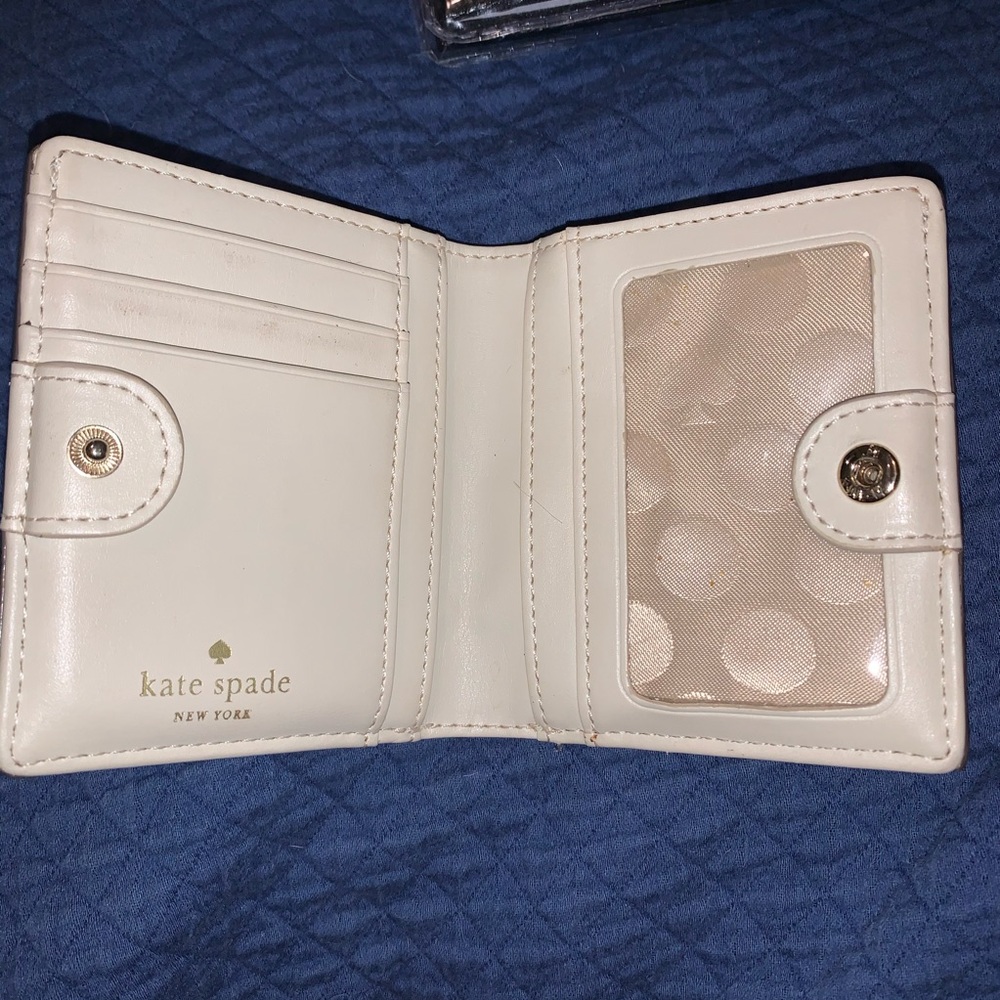 ✨ Kate Spade Wallet - Picture 4 of 7